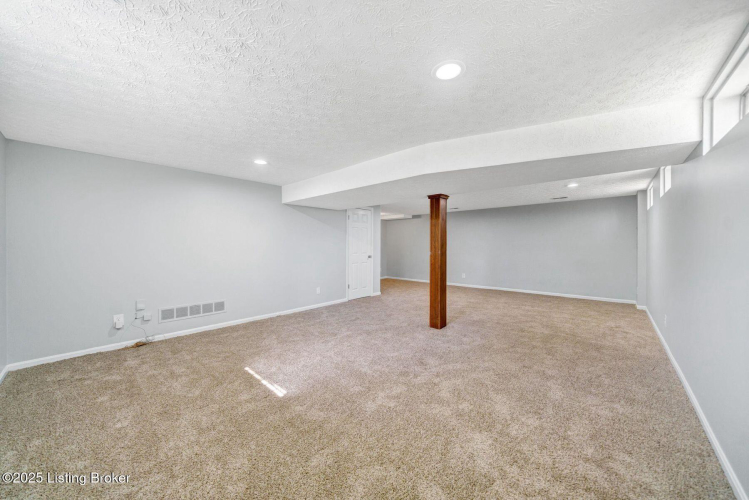 Listing Image 45