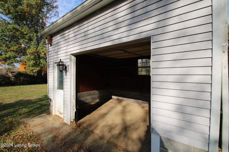 Listing Image 55