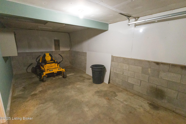 Listing Image 39
