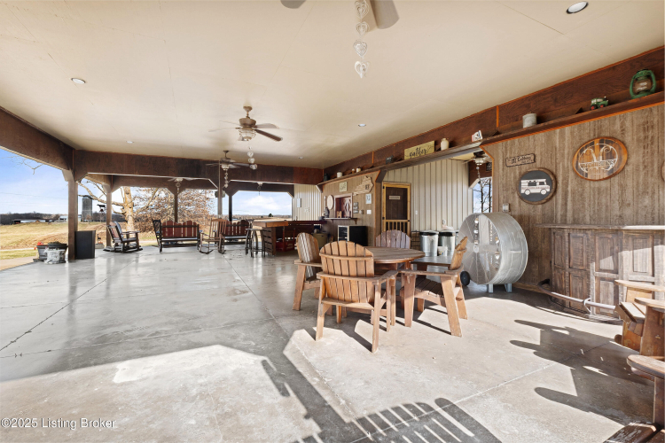Listing Image 54