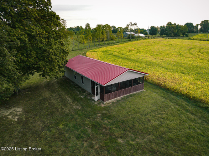 Listing Image 4