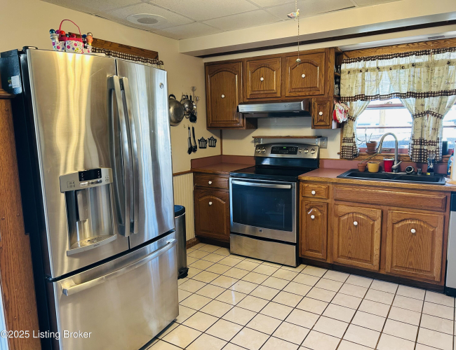 Listing Image 5