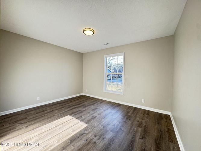 Listing Image 57