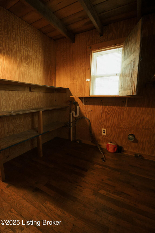 Listing Image 50