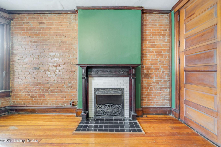 Listing Image 56