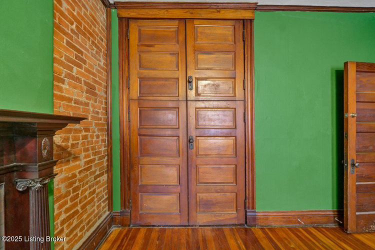 Listing Image 60
