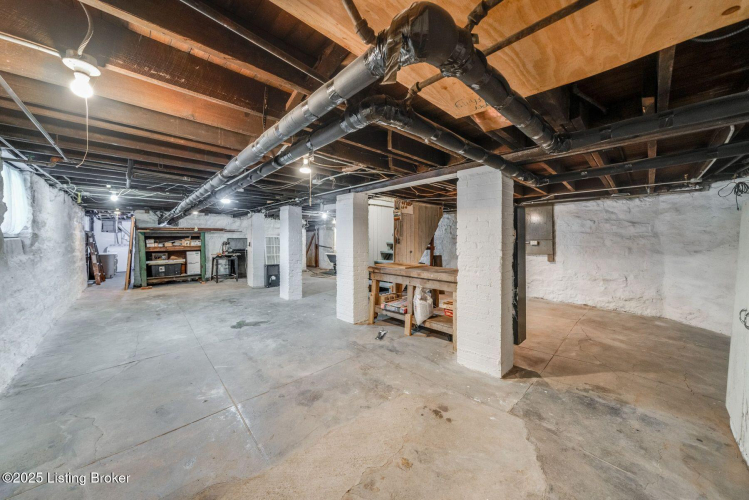 Listing Image 70