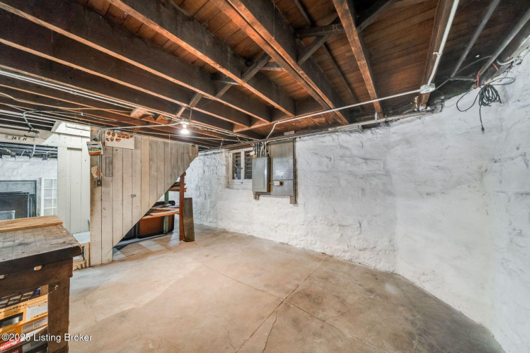 Listing Image 71