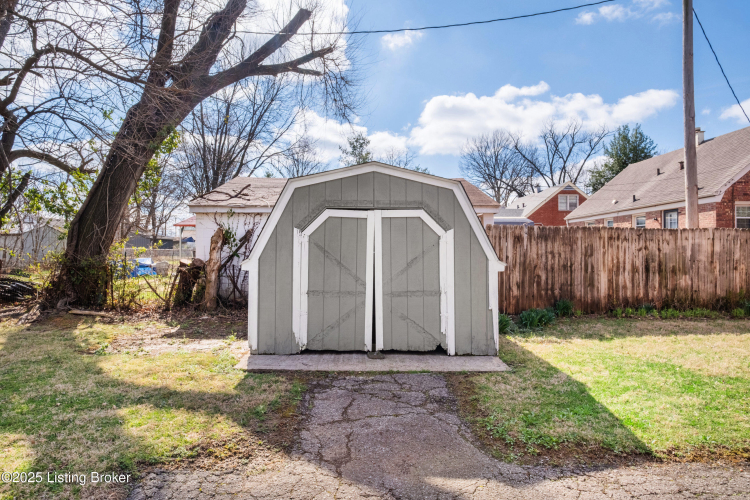 Listing Image 37