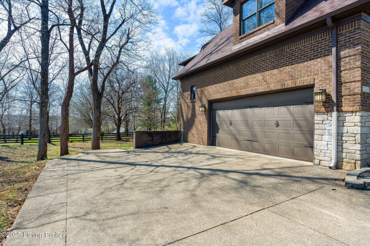 Listing Image 57