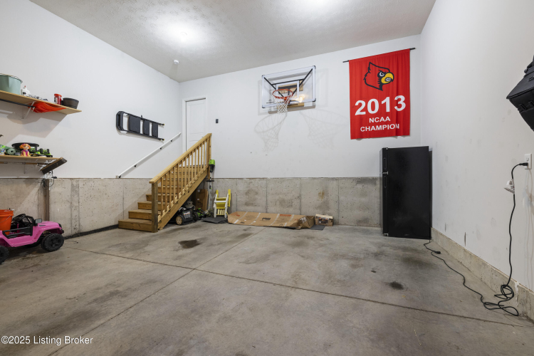 Listing Image 47