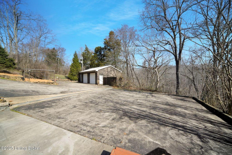 Listing Image 58