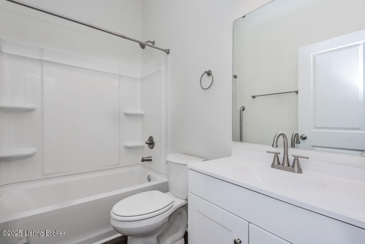 Listing Image 12