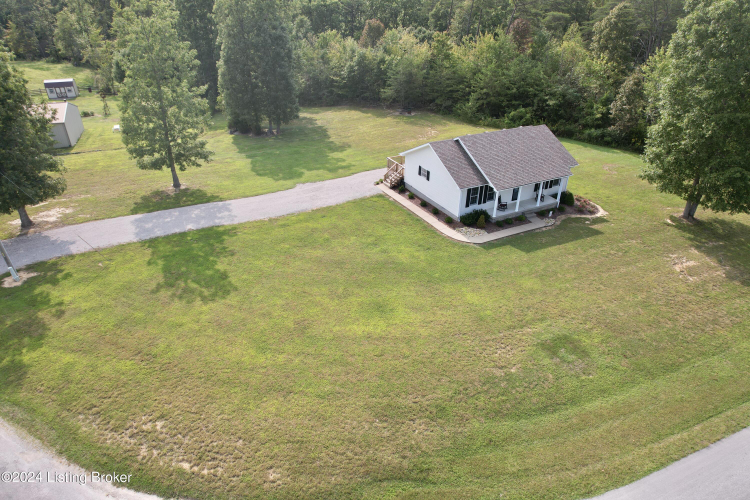 Listing Image 4