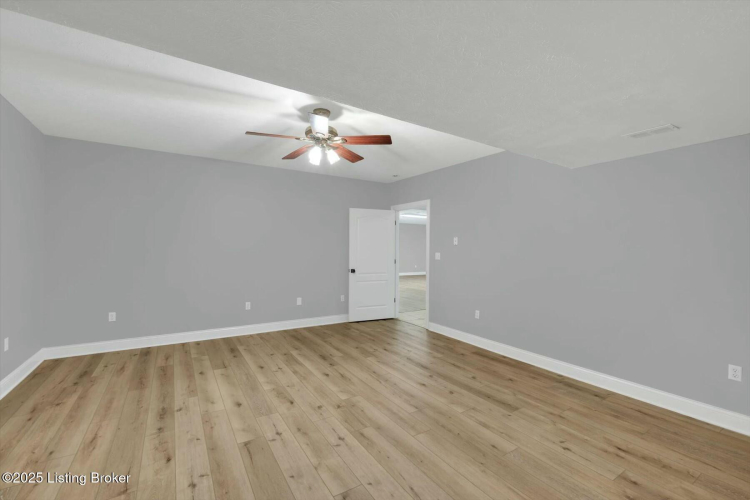 Listing Image 65