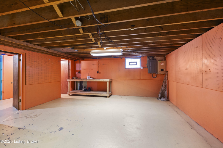 Listing Image 29