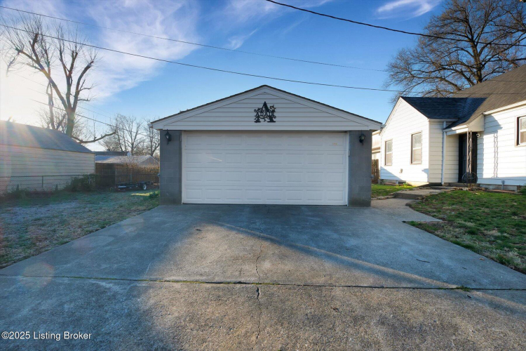 Listing Image 33