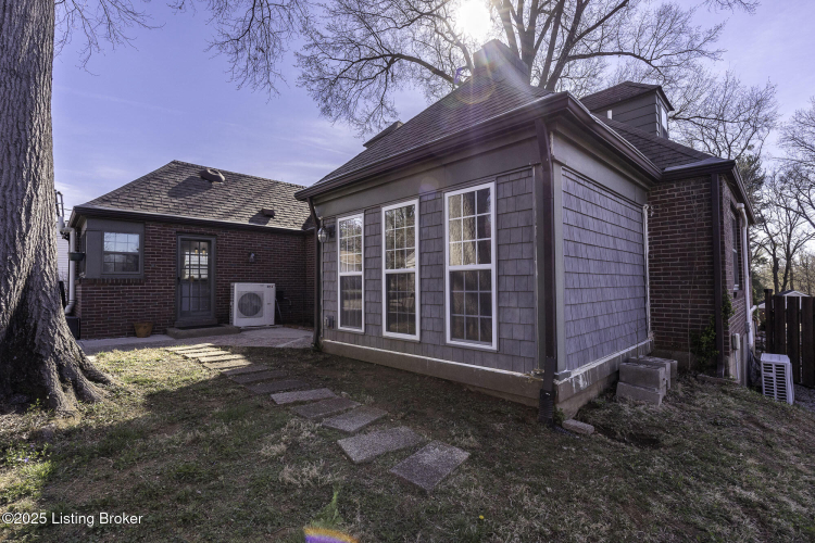 Listing Image 54