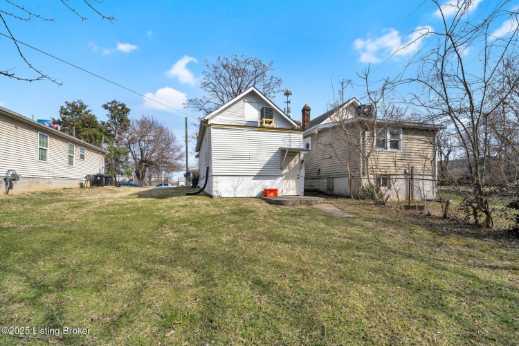 Listing Image 30