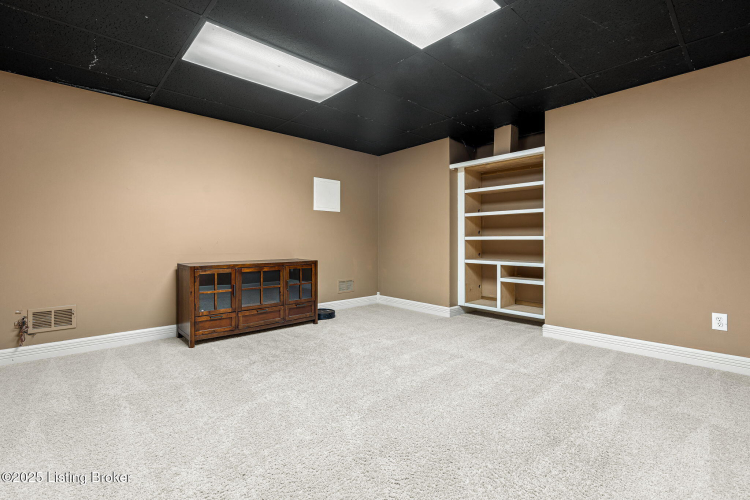 Listing Image 65