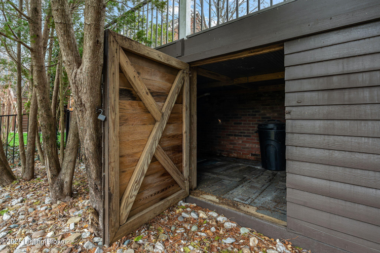Listing Image 90