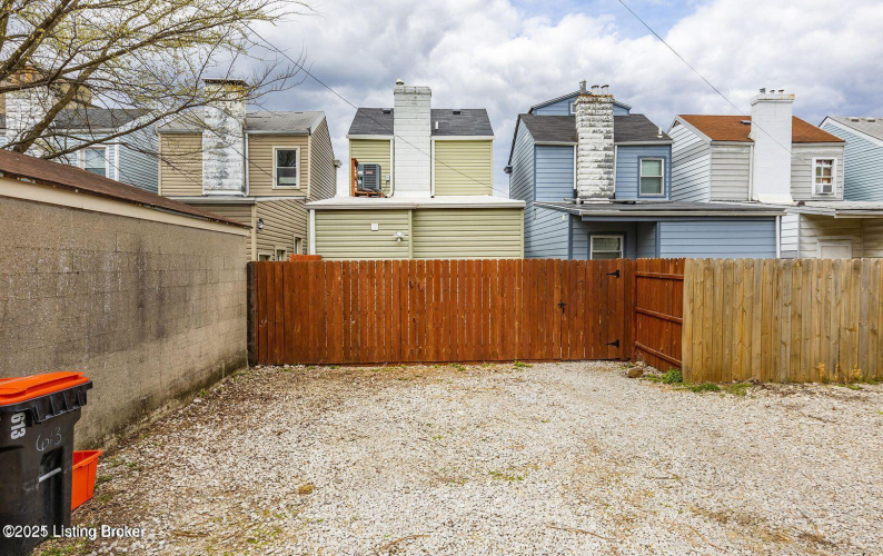 Listing Image 32