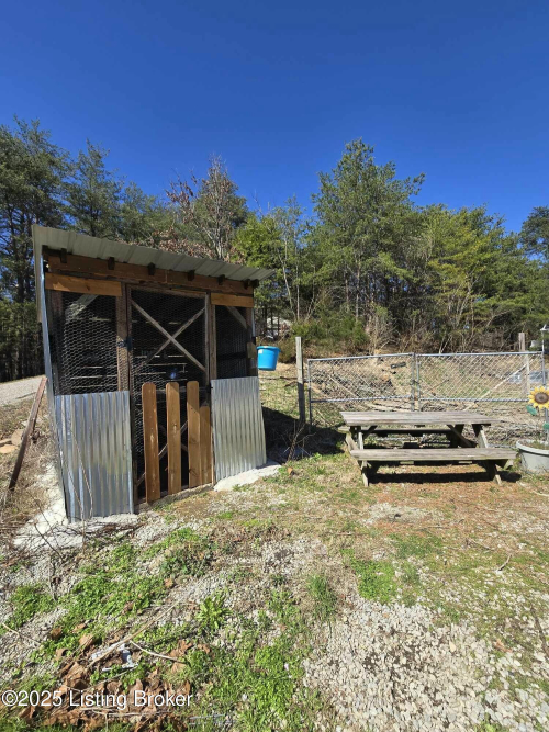 Listing Image 14