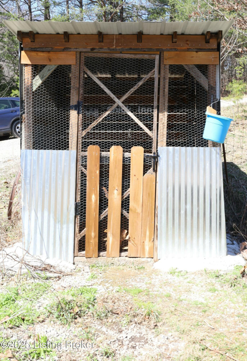 Listing Image 16