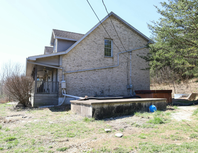Listing Image 9