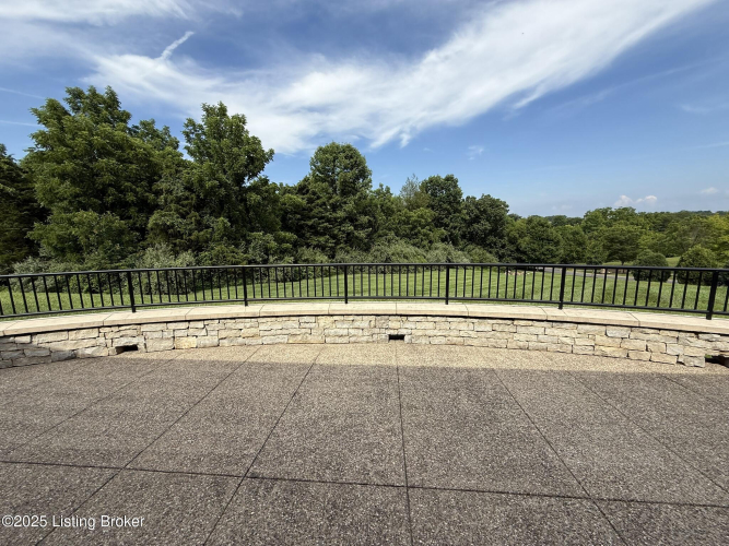 Listing Image 77