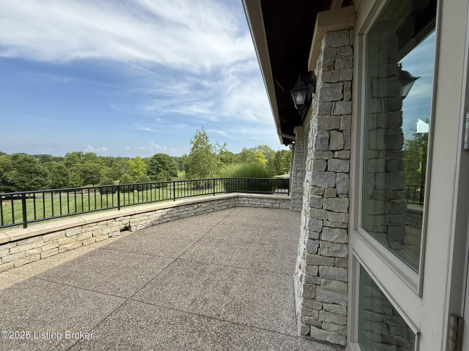 Listing Image 78