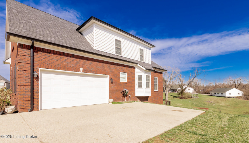 Listing Image 82