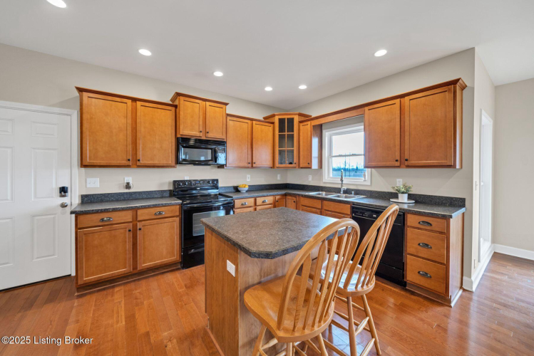 Listing Image 19
