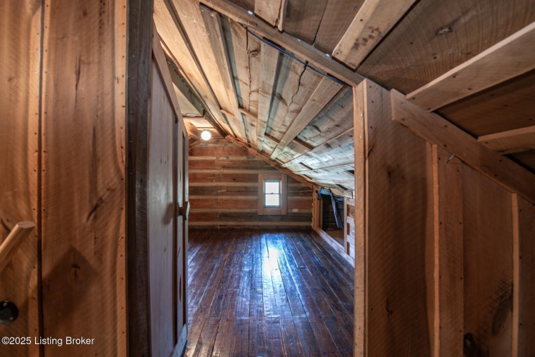 Listing Image 52