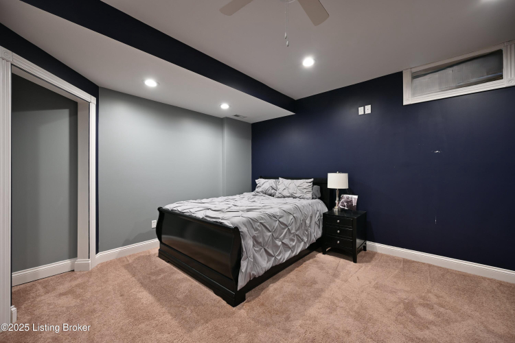 Listing Image 39