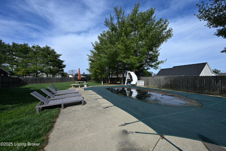Listing Image 42