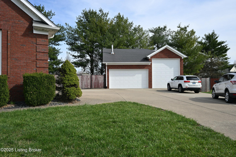 Listing Image 52
