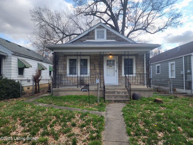 Listing Image 8