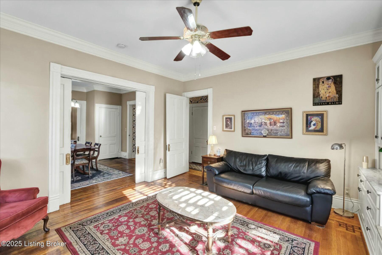 Listing Image 17