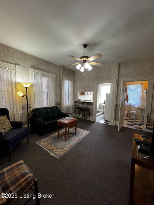 Listing Image 42