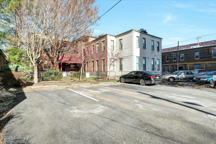 Listing Image 70