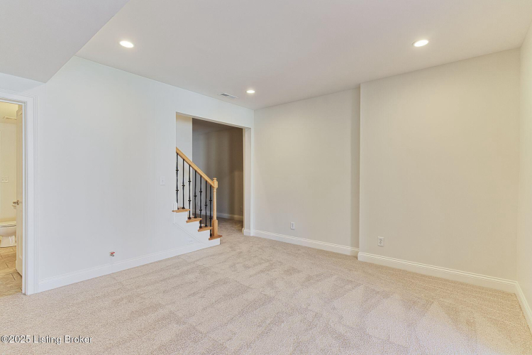Listing Image 50