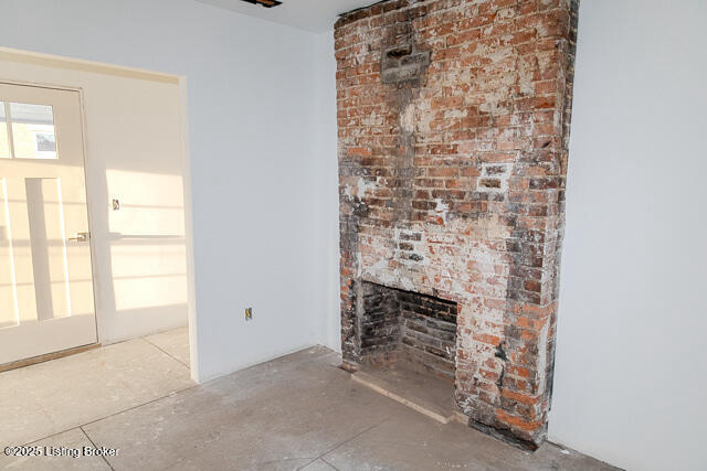 Listing Image 25