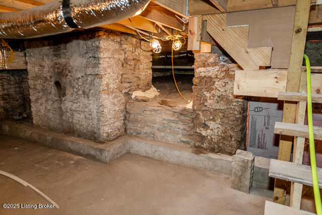 Listing Image 37