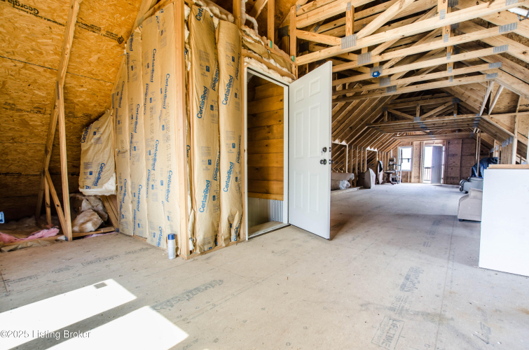 Listing Image 67