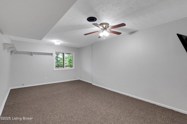 Listing Image 45