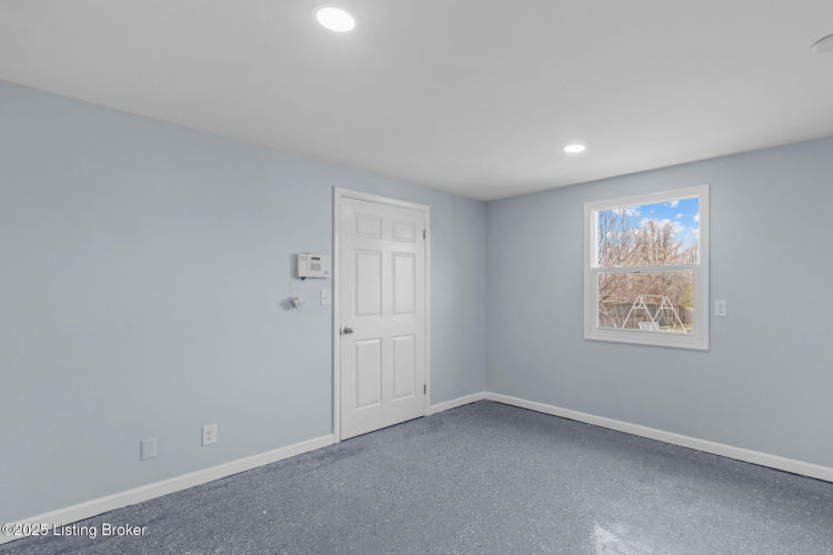 Listing Image 45