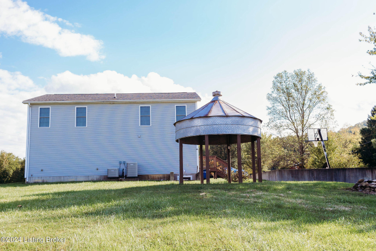 Listing Image 24