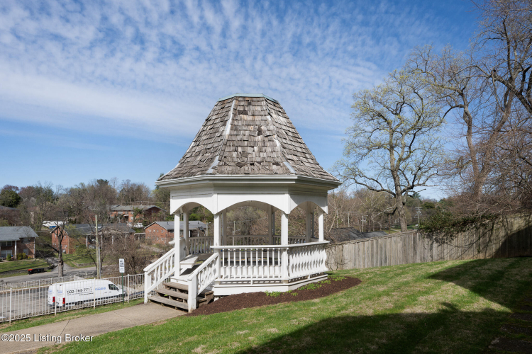 Listing Image 21