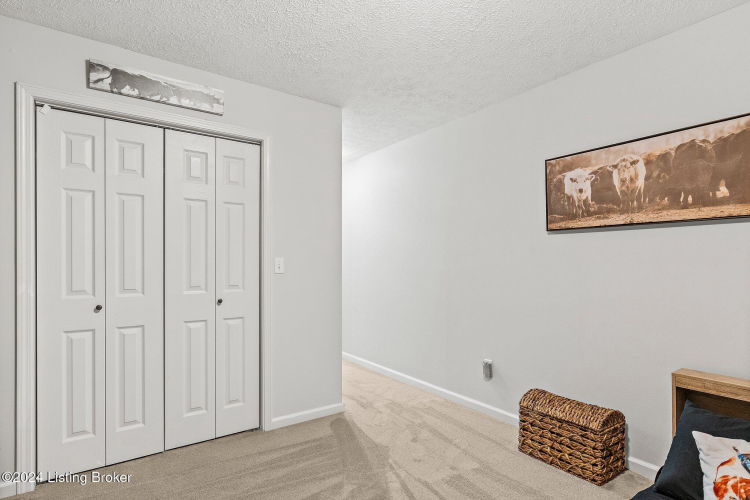 Listing Image 24